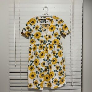 H&M Sunflowers Dress for this summer.